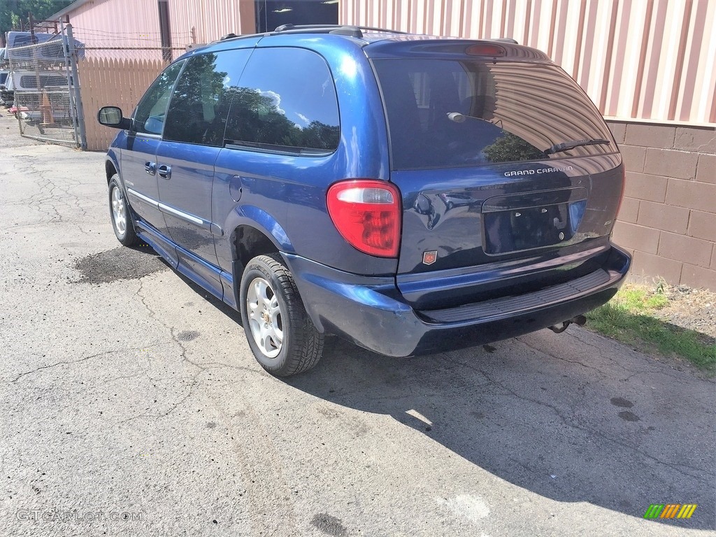 2001 Grand Caravan ES - Patriot Blue Pearlcoat / Navy Blue photo #12