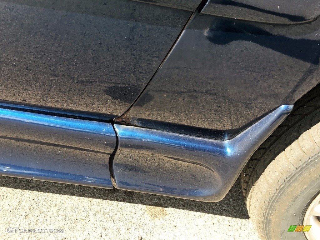 2001 Grand Caravan ES - Patriot Blue Pearlcoat / Navy Blue photo #15