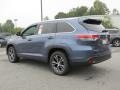 2016 Shoreline Blue Pearl Toyota Highlander XLE  photo #30