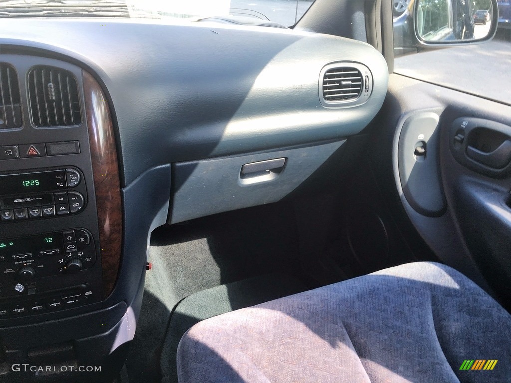 2001 Grand Caravan ES - Patriot Blue Pearlcoat / Navy Blue photo #20