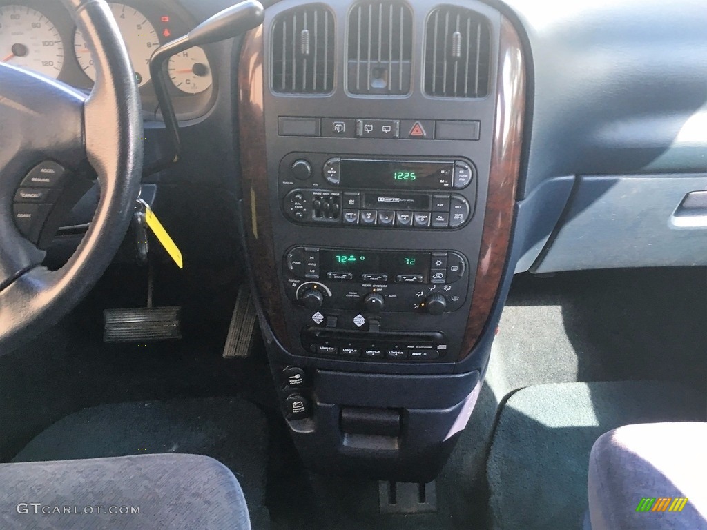 2001 Grand Caravan ES - Patriot Blue Pearlcoat / Navy Blue photo #21