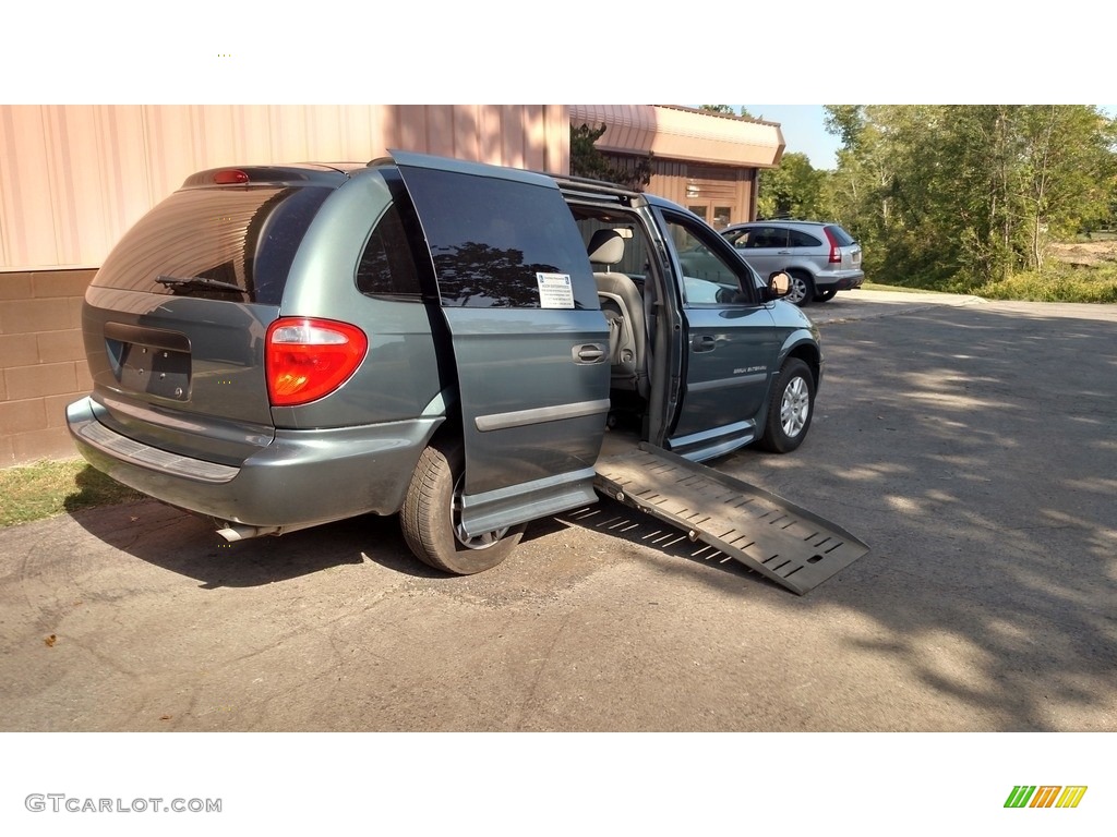 2007 Grand Caravan SE - Magnesium Pearl / Medium Slate Gray photo #1