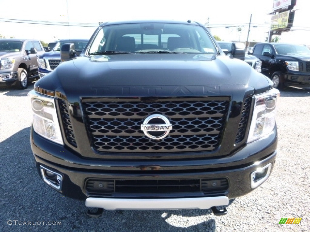Magnetic Black 2017 Nissan TITAN XD PRO-4X Crew Cab 4x4 Exterior Photo #115850035