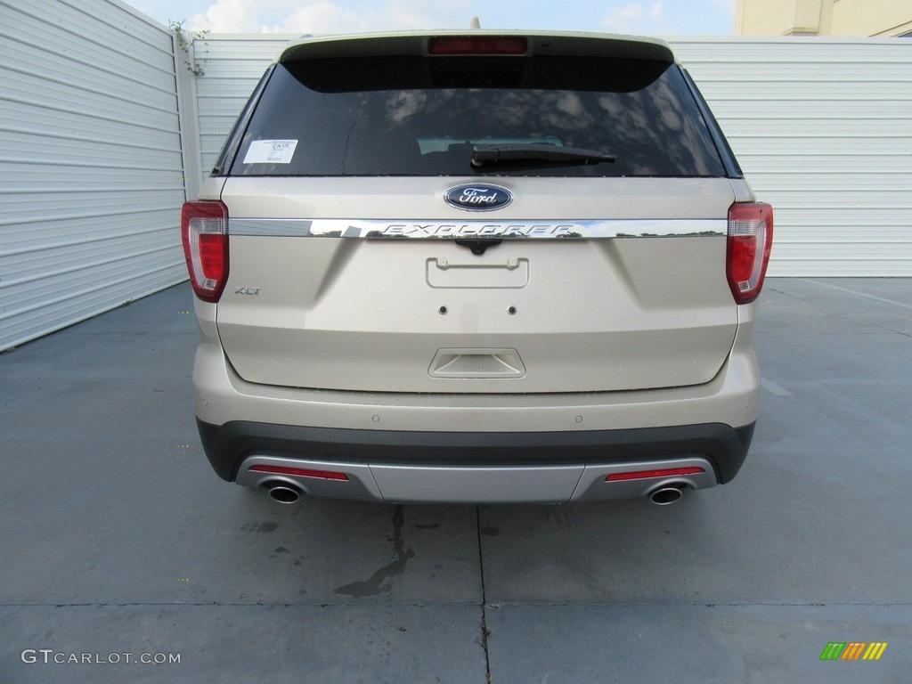 2017 Explorer XLT - White Gold / Ebony Black photo #5