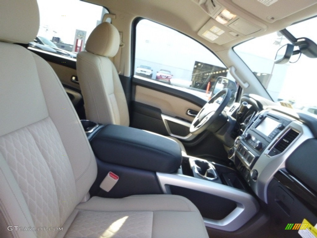 Beige Interior 2017 Nissan TITAN XD SV Crew Cab 4x4 Photo #115850416