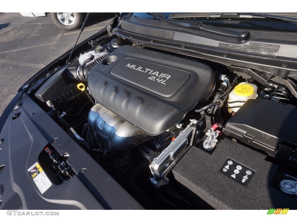 2017 Chrysler 200 Limited 2.4 Liter DOHC 16-Valve MultiAir VVT 4 Cylinder Engine Photo #115850623