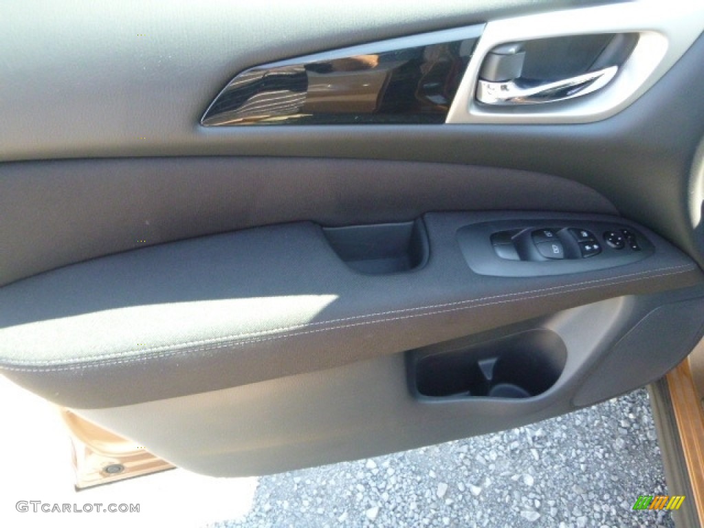 2017 Nissan Pathfinder SV 4x4 Charcoal Door Panel Photo #115850929