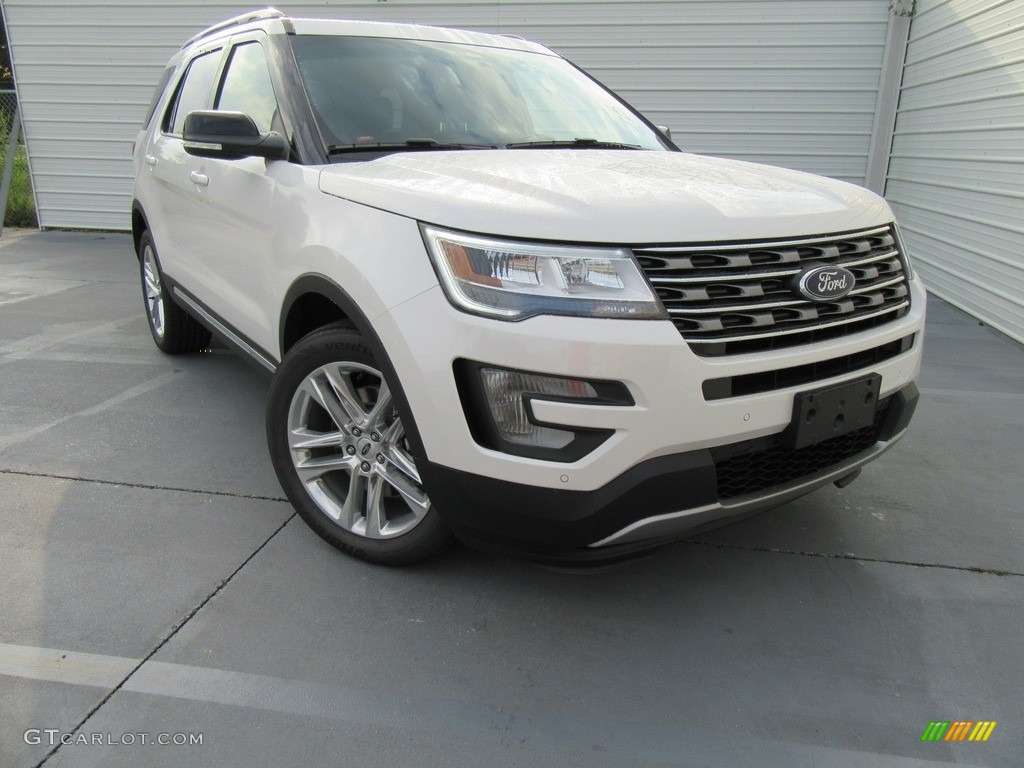 2017 Explorer XLT - White Platinum / Ebony Black photo #1