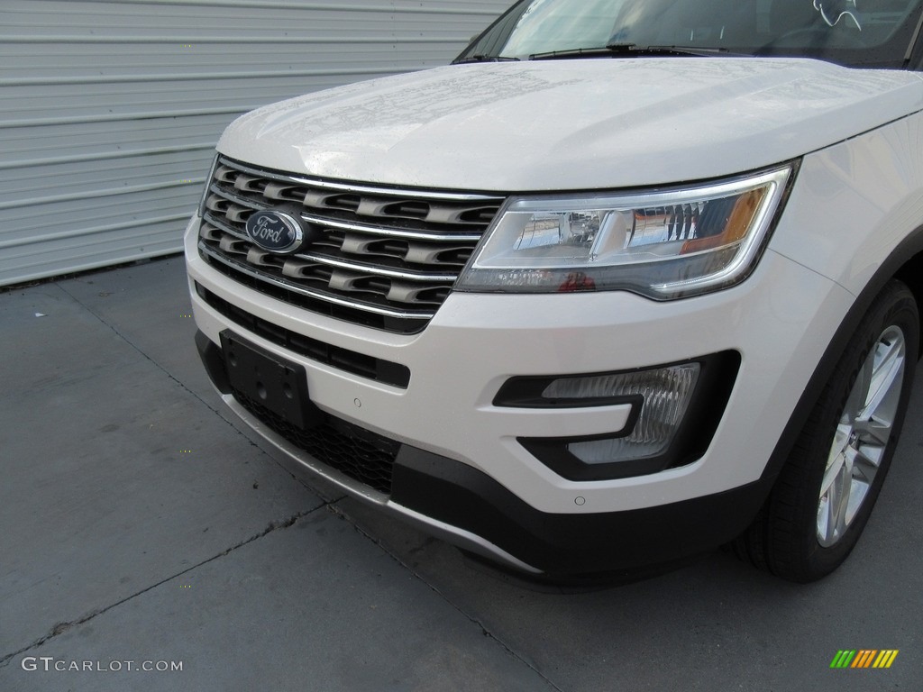 2017 Explorer XLT - White Platinum / Ebony Black photo #10