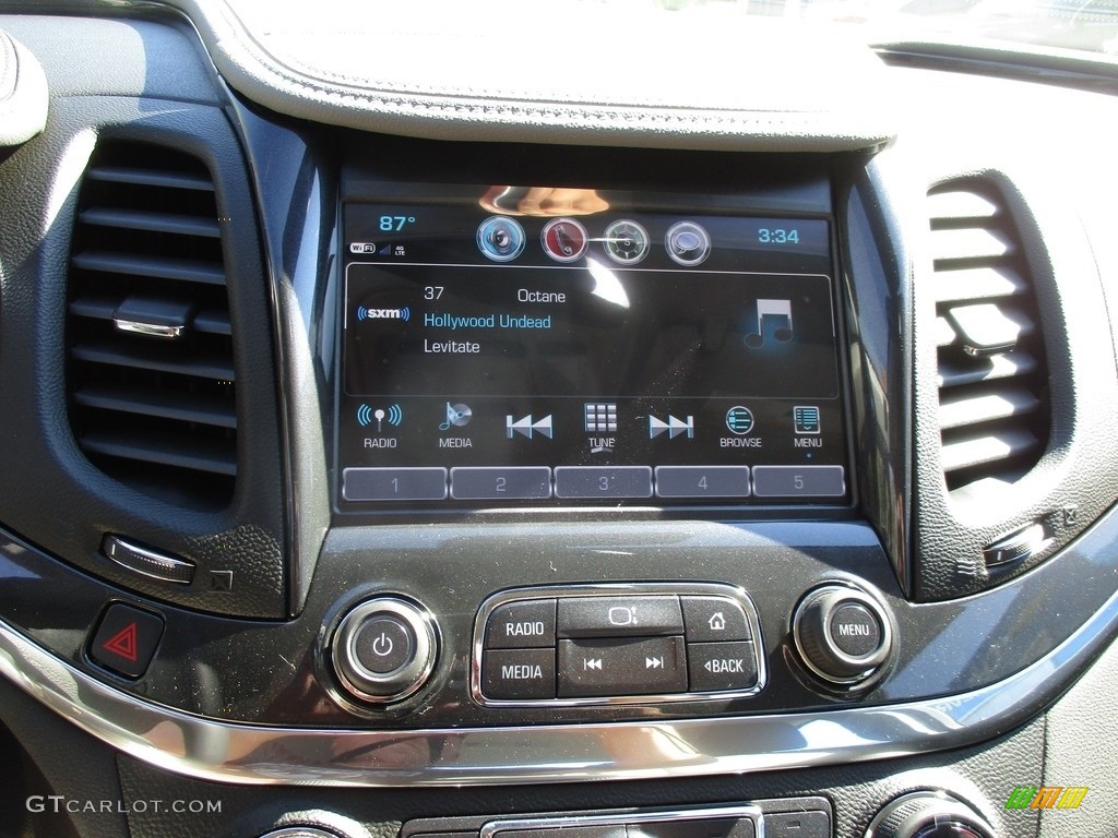 2017 Impala LT - Silver Ice Metallic / Jet Black/Dark Titanium photo #16