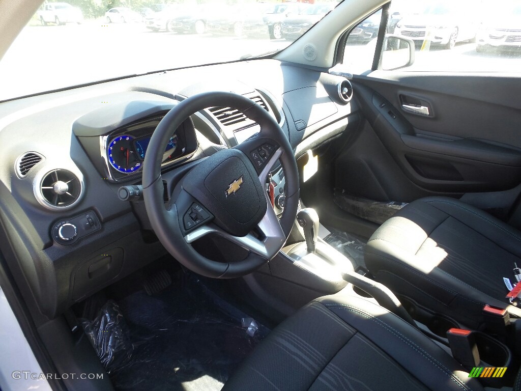 2016 Trax LT - Summit White / Jet Black photo #7