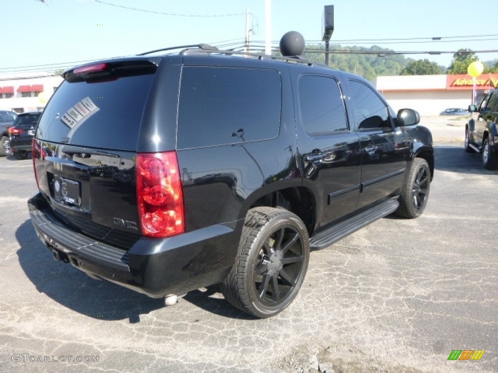 2013 Yukon SLT 4x4 - Onyx Black / Light Titanium photo #7