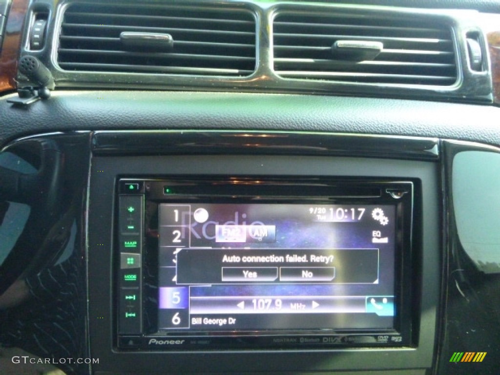 2013 Yukon SLT 4x4 - Onyx Black / Light Titanium photo #16