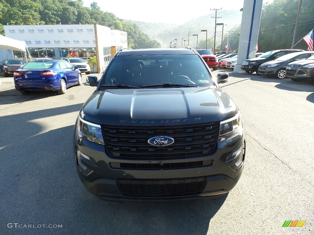 2017 Explorer Sport 4WD - Smoked Quartz / Ebony Black photo #16