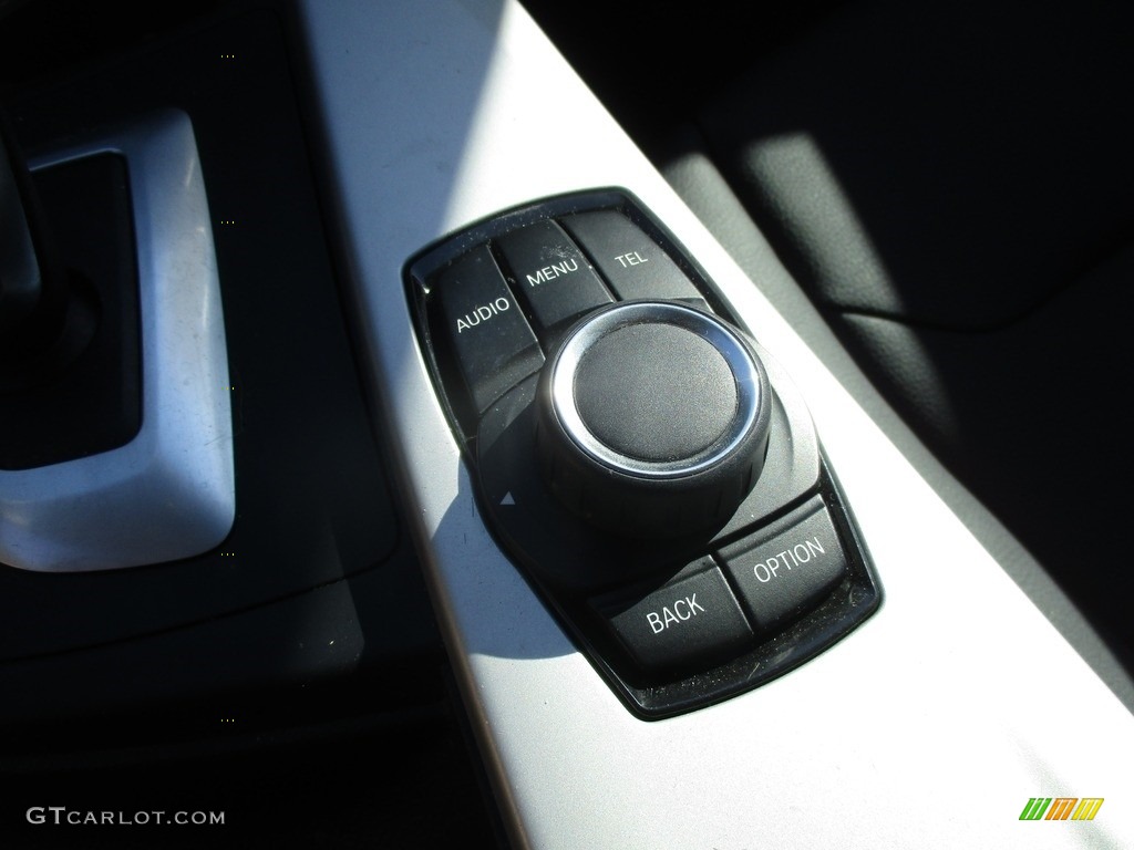 2014 3 Series 320i xDrive Sedan - Alpine White / Black photo #18