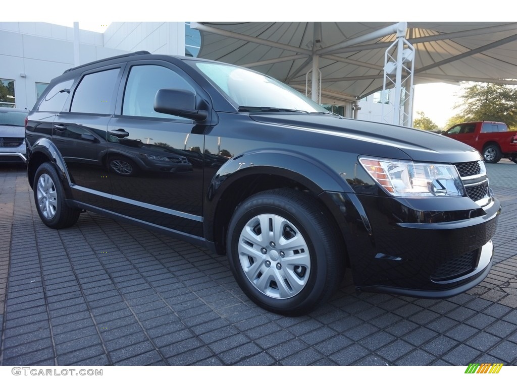 Pitch Black 2017 Dodge Journey SE Exterior Photo #115872243