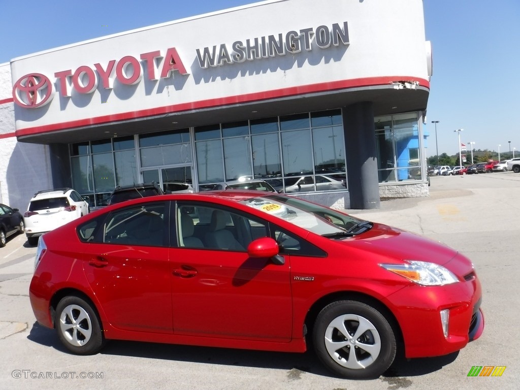 2015 Prius Two Hybrid - Barcelona Red Metallic / Bisque photo #2
