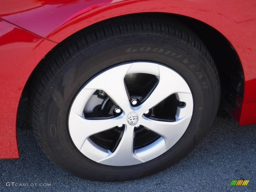 2015 Prius Two Hybrid - Barcelona Red Metallic / Bisque photo #5