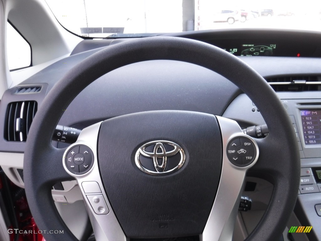 2015 Prius Two Hybrid - Barcelona Red Metallic / Bisque photo #17