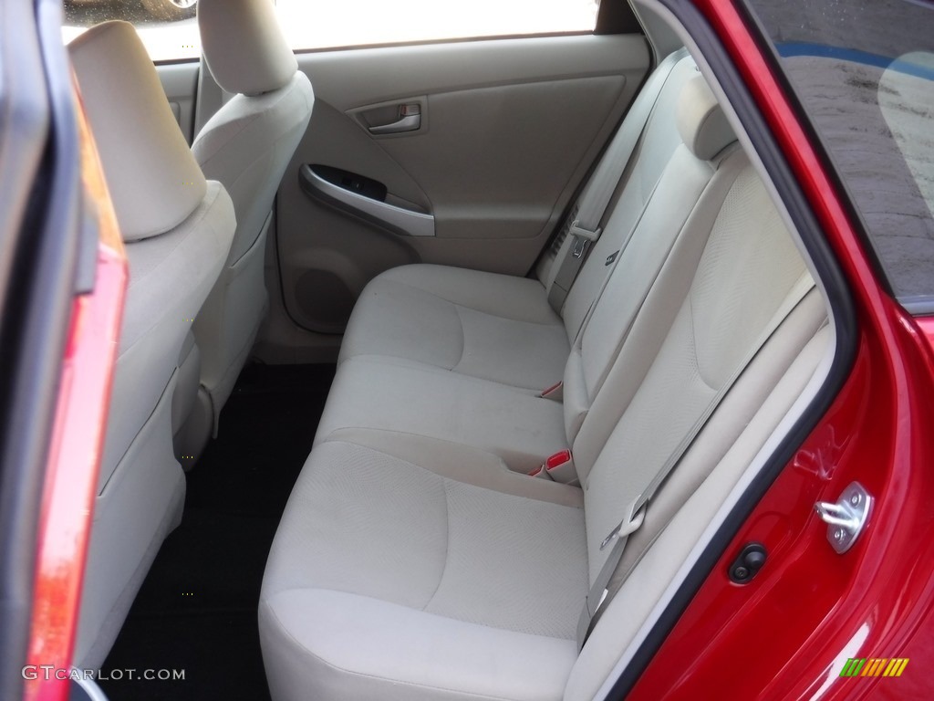 2015 Prius Two Hybrid - Barcelona Red Metallic / Bisque photo #21