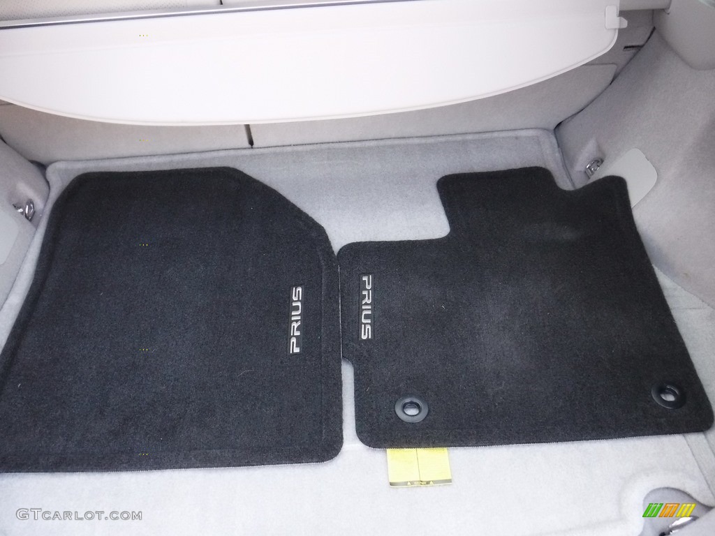 2015 Prius Two Hybrid - Barcelona Red Metallic / Bisque photo #23