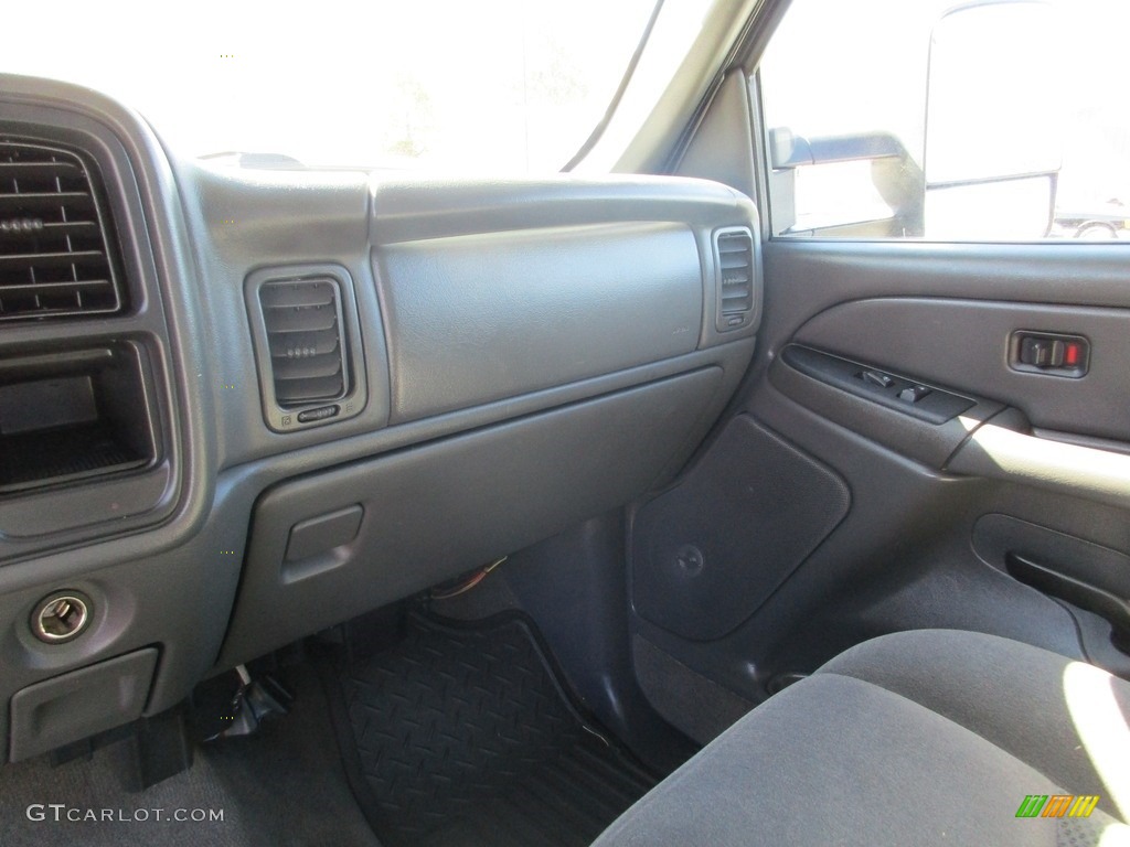 2005 Silverado 2500HD LS Crew Cab 4x4 - Silver Birch Metallic / Dark Charcoal photo #15