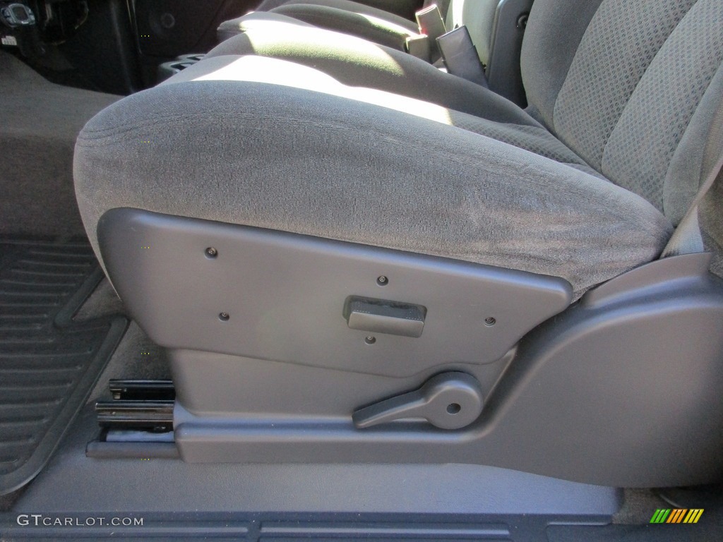 2005 Silverado 2500HD LS Crew Cab 4x4 - Silver Birch Metallic / Dark Charcoal photo #20