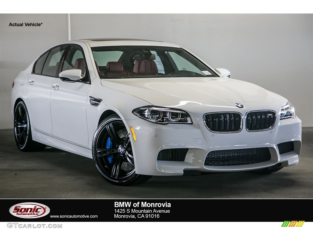 2016 M5 Sedan - Alpine White / Sakhir Orange/Black photo #1