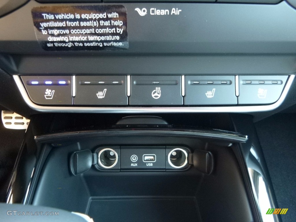 2017 Kia Sorento SXL V6 AWD Controls Photo #115886889
