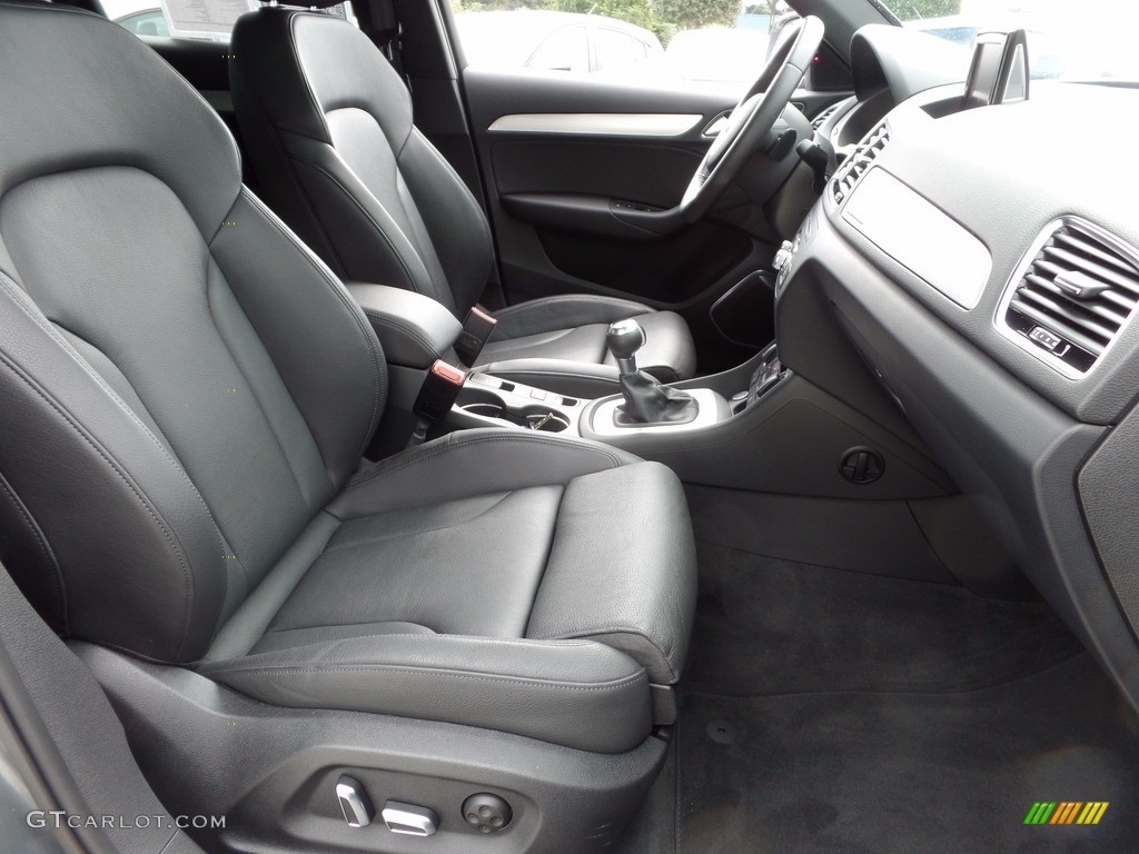 2016 Q3 2.0 TSFI Prestige quattro - Monsoon Gray Metallic / Black photo #13
