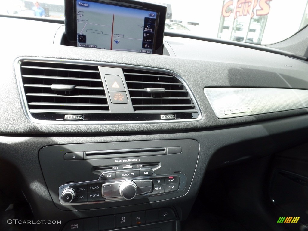 2016 Q3 2.0 TSFI Prestige quattro - Monsoon Gray Metallic / Black photo #17