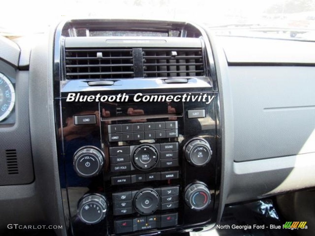 2011 Escape Limited V6 - Tuxedo Black Metallic / Charcoal Black photo #20