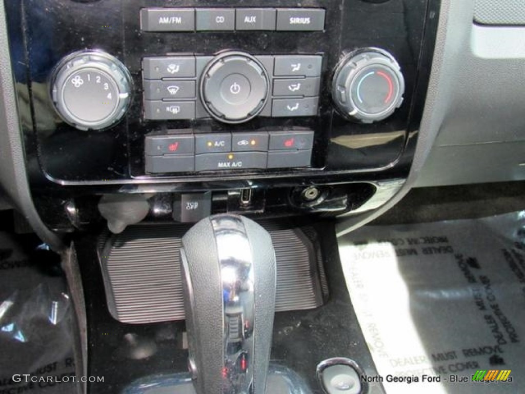 2011 Escape Limited V6 - Tuxedo Black Metallic / Charcoal Black photo #22