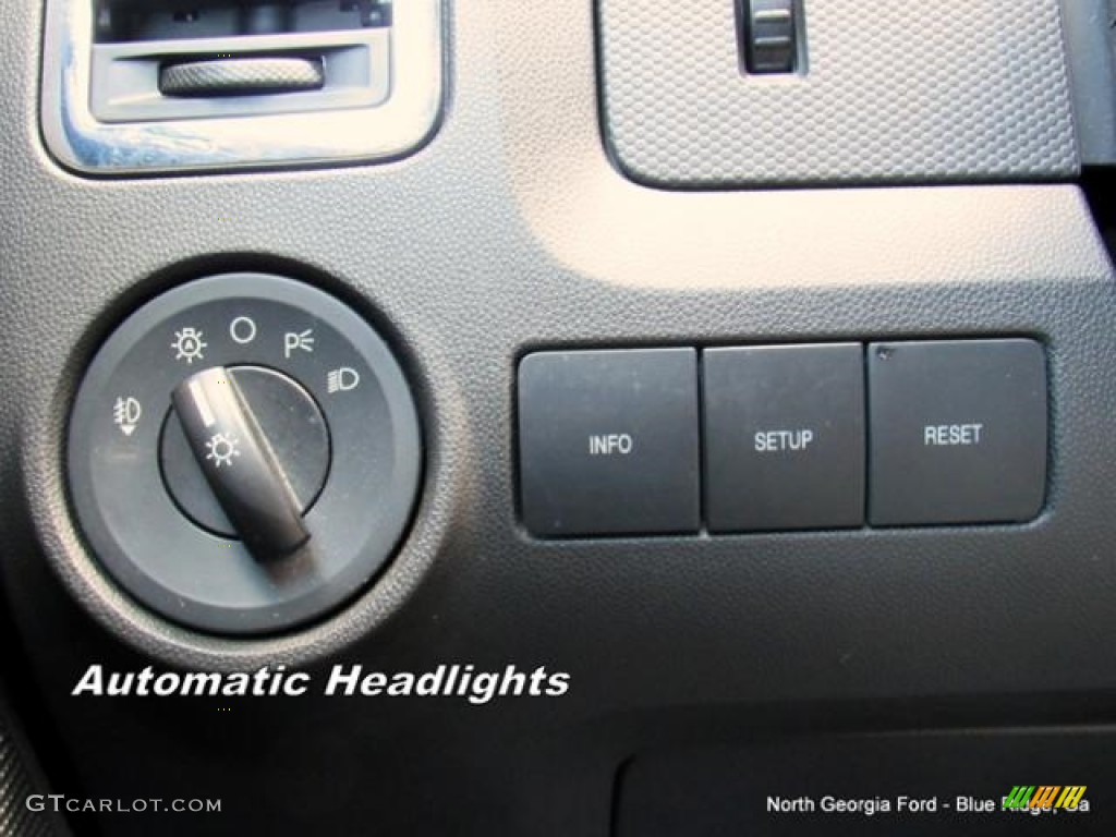 2011 Escape Limited V6 - Tuxedo Black Metallic / Charcoal Black photo #23