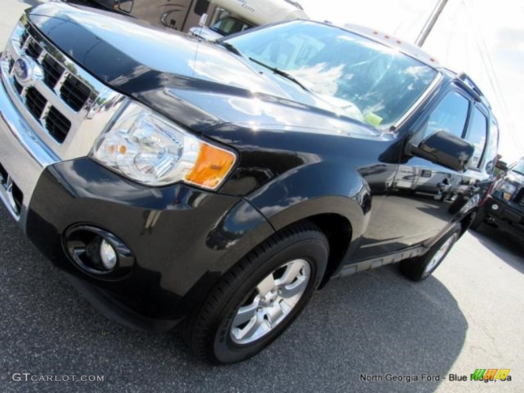 2011 Escape Limited V6 - Tuxedo Black Metallic / Charcoal Black photo #32