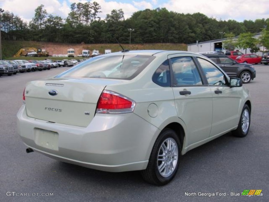 2011 Focus SE Sedan - Natural Neutral Metallic / Medium Stone photo #5