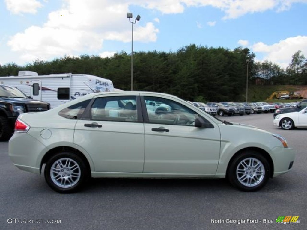 2011 Focus SE Sedan - Natural Neutral Metallic / Medium Stone photo #6