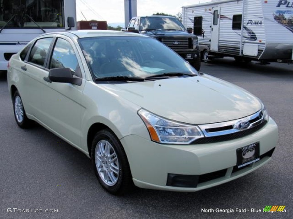 2011 Focus SE Sedan - Natural Neutral Metallic / Medium Stone photo #7