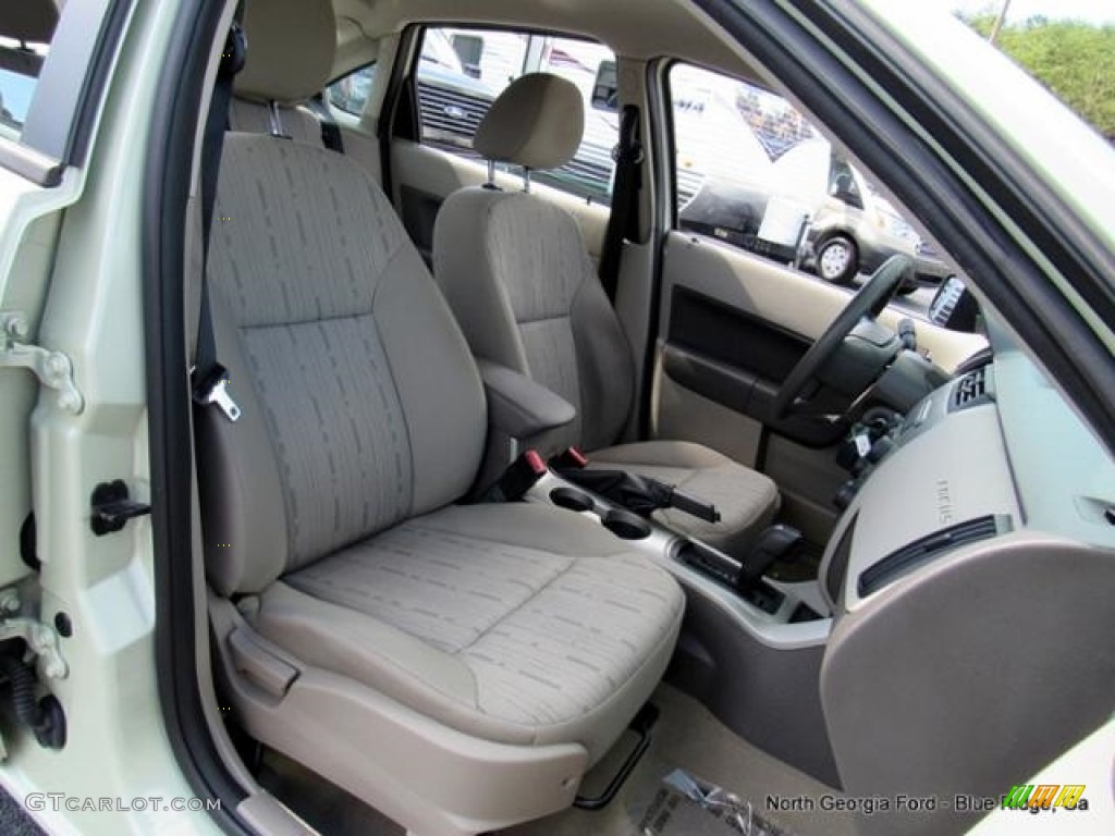 2011 Focus SE Sedan - Natural Neutral Metallic / Medium Stone photo #14