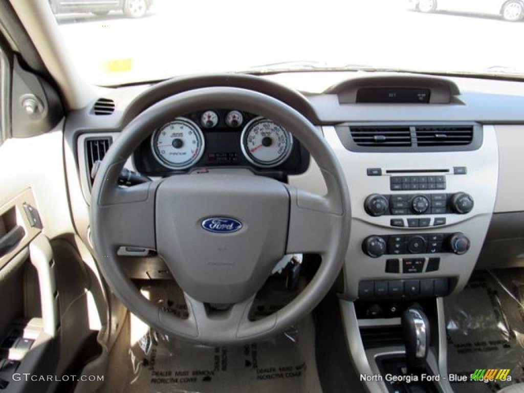 2011 Focus SE Sedan - Natural Neutral Metallic / Medium Stone photo #17