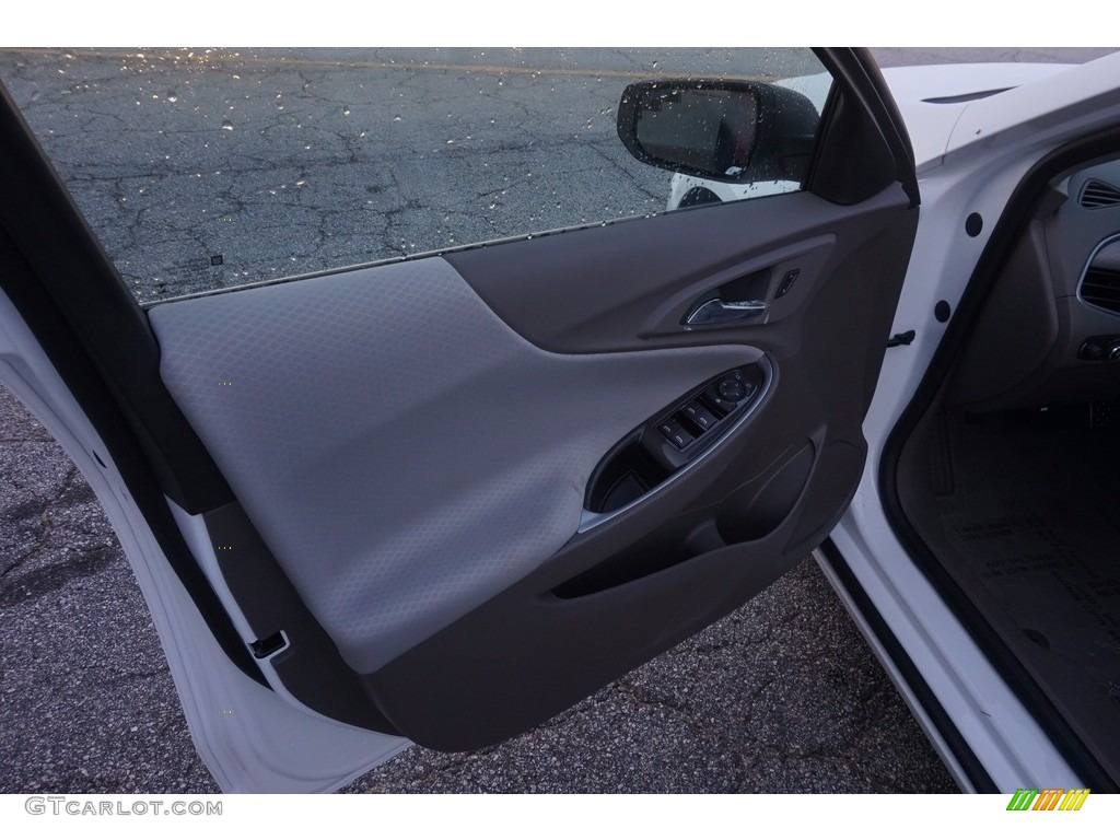 2017 Chevrolet Malibu L Dark Atmosphere/Medium Ash Gray Door Panel Photo #115893906