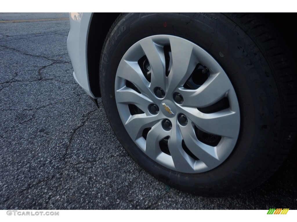 2017 Chevrolet Malibu L Wheel Photos