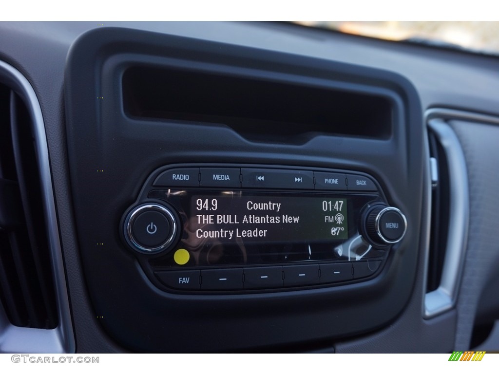 2017 Chevrolet Malibu L Controls Photo #115893945