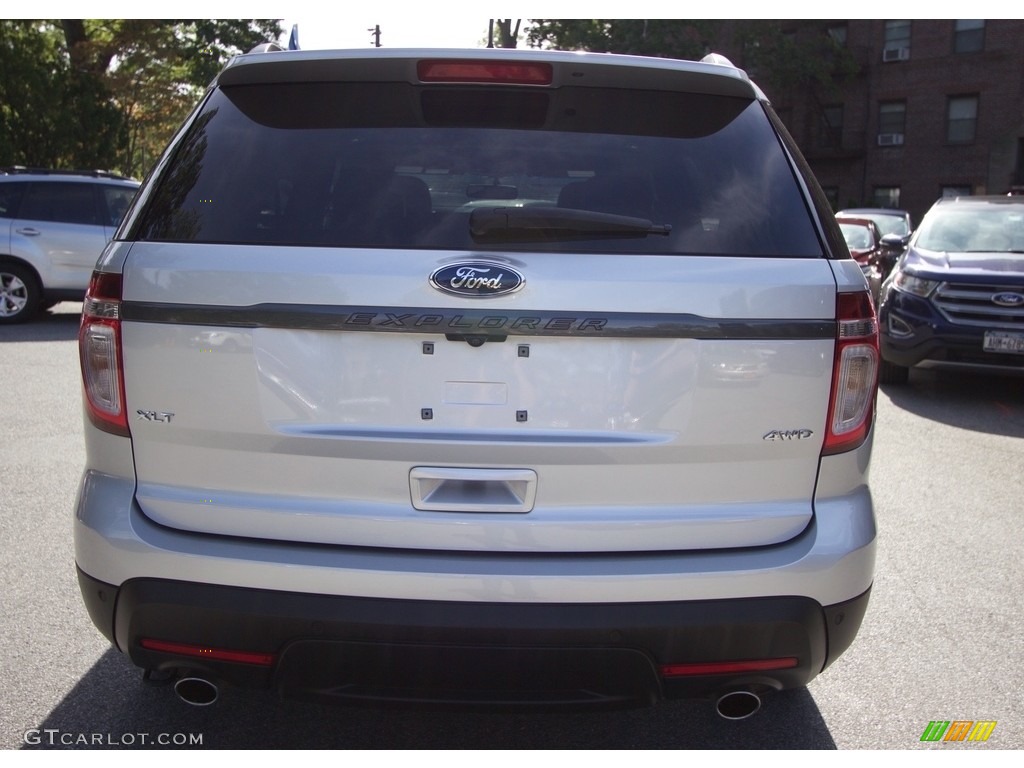 2015 Explorer XLT 4WD - Ingot Silver / Charcoal Black photo #5