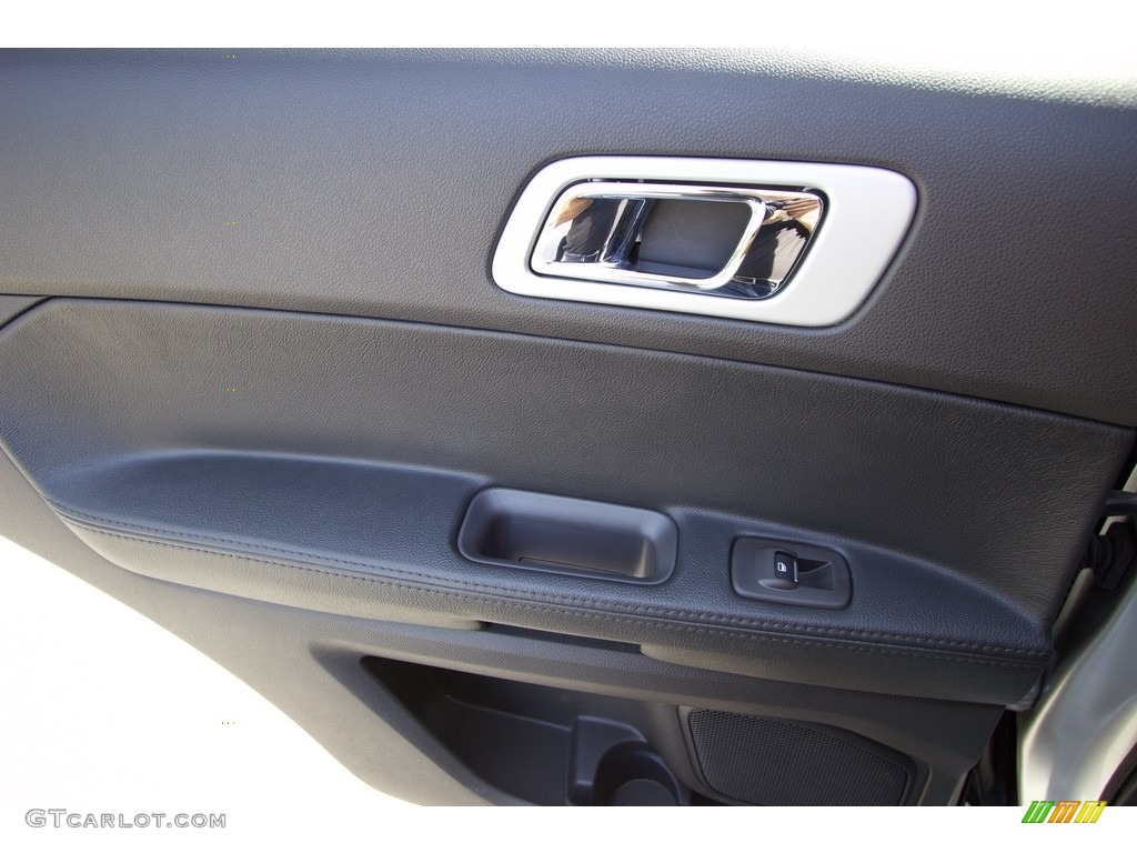 2015 Explorer XLT 4WD - Ingot Silver / Charcoal Black photo #27