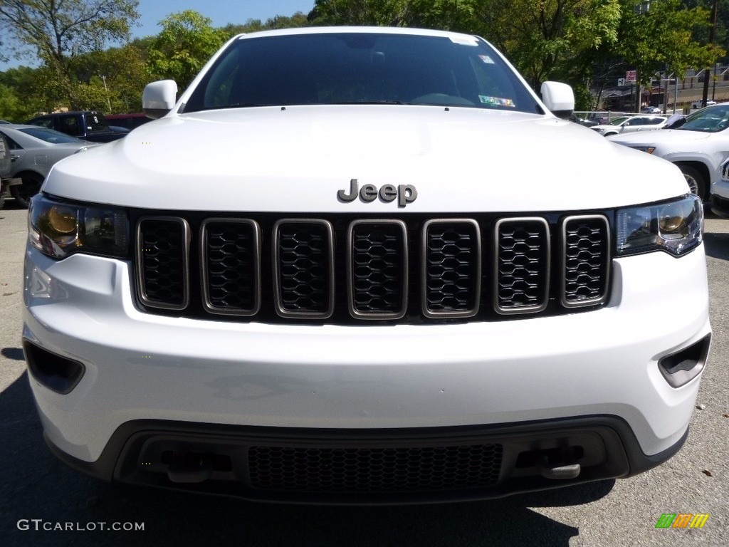 2017 Grand Cherokee 75th Annivesary Edition 4x4 - Bright White / Black photo #9