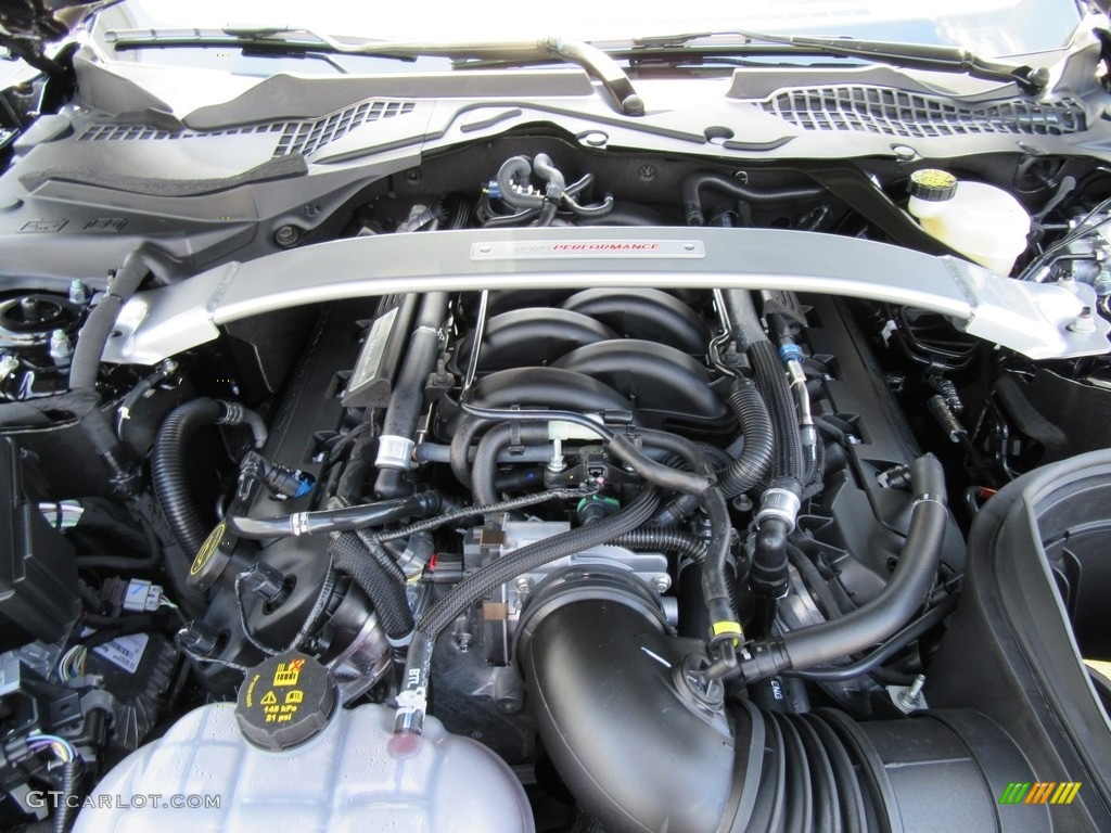 2017 Ford Mustang Shelby GT350 5.2 Liter DOHC 32-Valve Ti-VCT Flat Plane Crank V8 Engine Photo #115910888