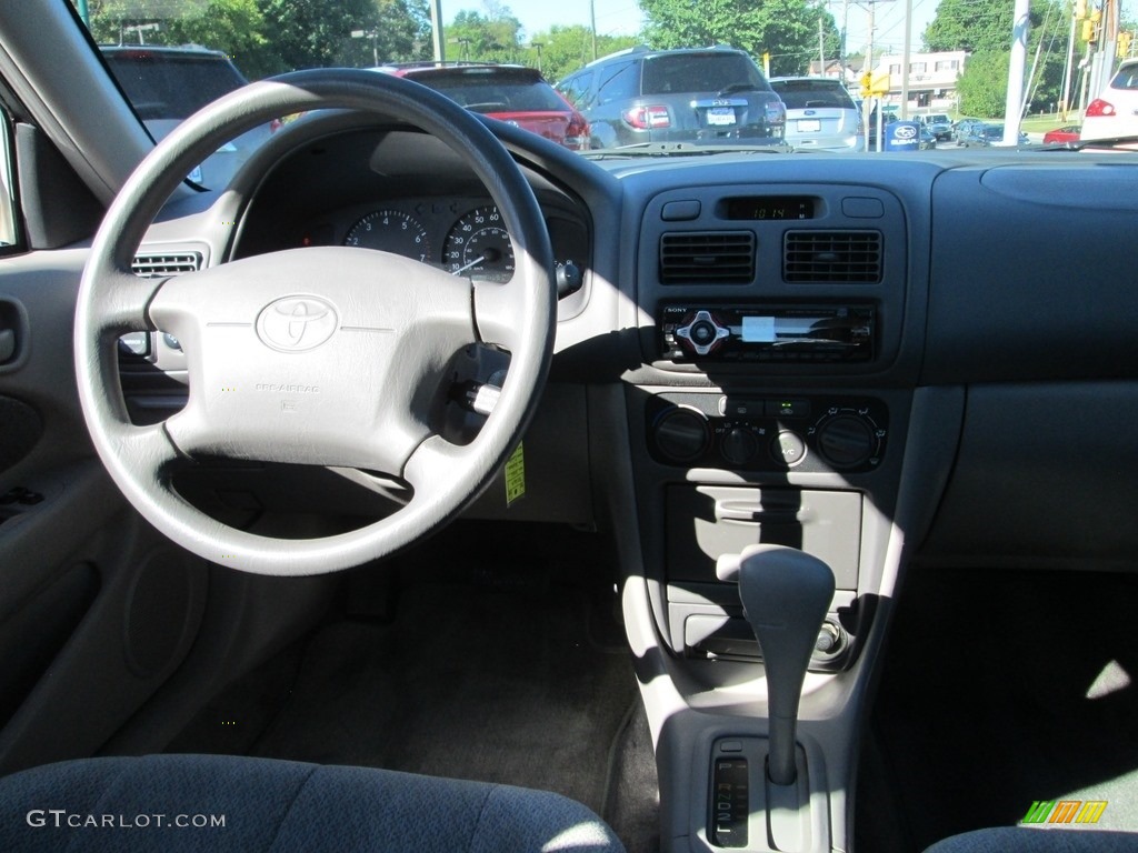 2002 Corolla LE - Silverstream Opal / Light Charcoal photo #10