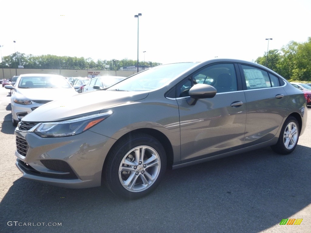 Pepperdust Metallic 2017 Chevrolet Cruze LT Exterior Photo #115913936