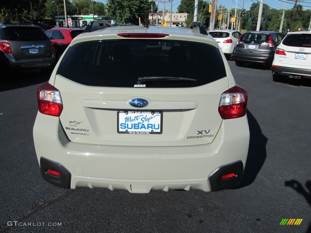 2014 XV Crosstrek 2.0i Premium - Desert Khaki / Black photo #7